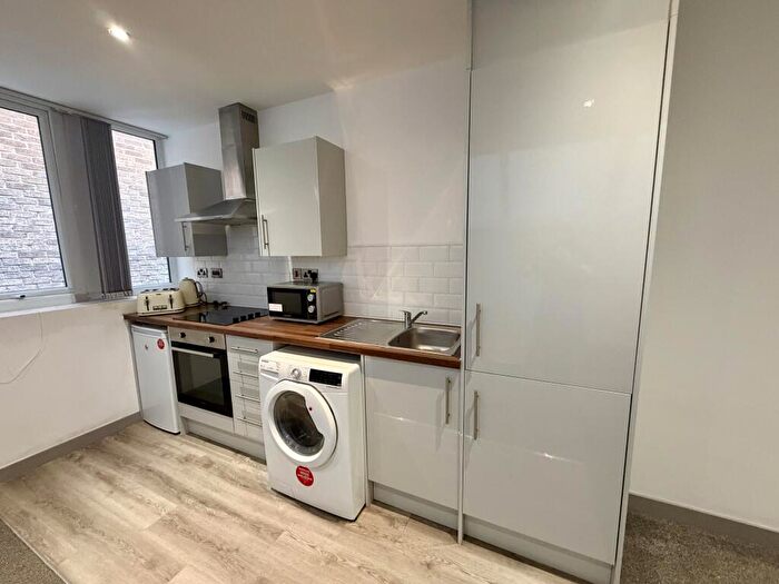 1 Bedroom Apartment To Rent In South Street, Hull, HU1