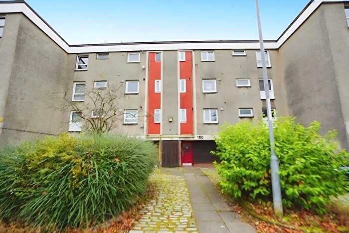 2 Bedroom Flat To Rent In Glenhove Road, G67