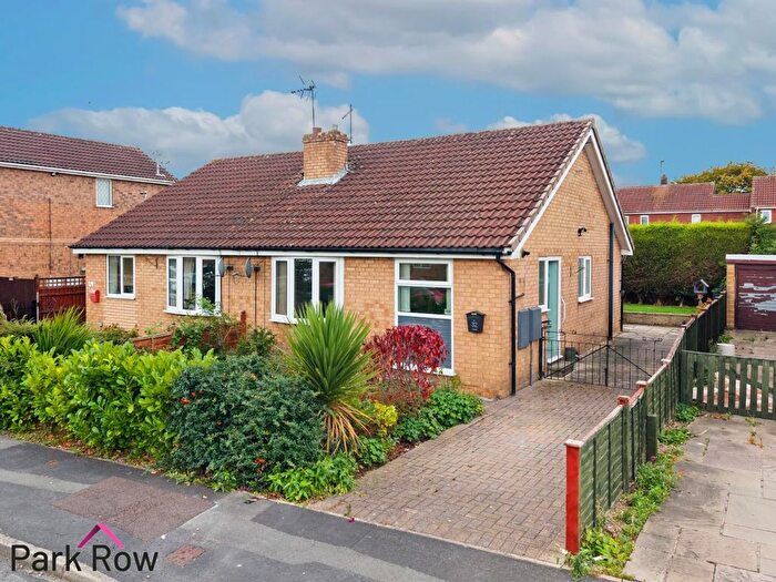 2 Bedroom Semi Detached Bungalow For Sale In Pinfold Avenue, Sherburn In Elmet, Leeds, LS25