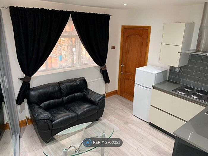 Studio To Rent In Norbury Avenue, Thornton Heath, CR7