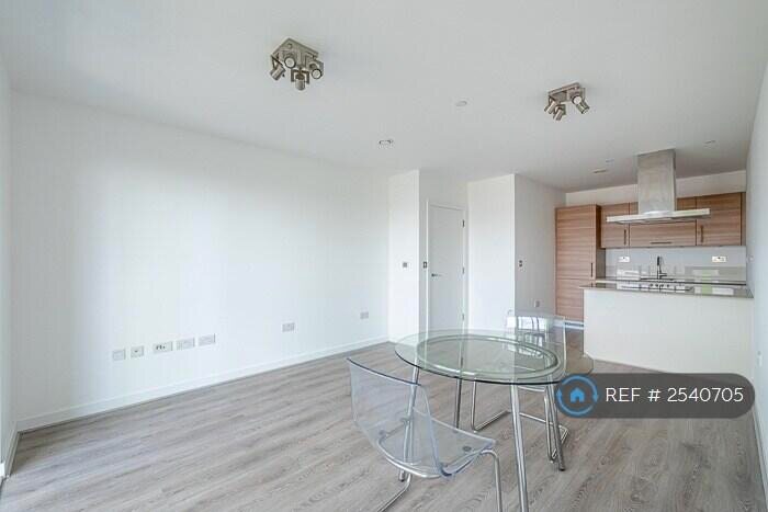 1 Bedroom Flat To Rent In Yeoman Court, Tower Hamlets, London, E14