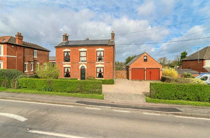 4 Bedroom Detached House For Sale In Loughborough Road, Coleorton, LE65