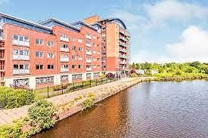 2 Bedroom Flat To Rent In Waterside Way, Wakefield, WF1