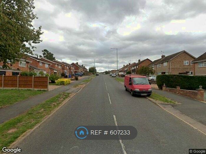 3 Bedroom Semi-Detached House To Rent In St. Annes Road, Kettering, NN15