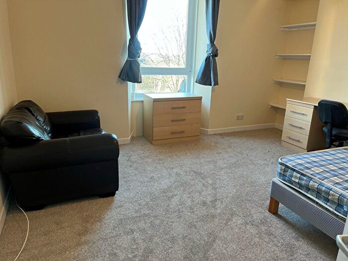 1 Bedroom Flat To Rent In Polepark Road, Dundee, (West End), DD1