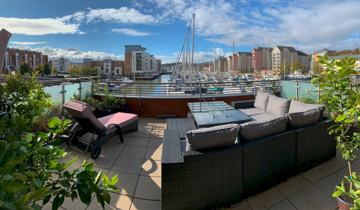 2 Bedroom Apartment To Rent In Newfoundland Way, Portishead, BS20