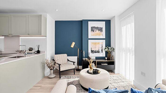2 Bedroom Flat For Sale In Palliser Road, London, W14