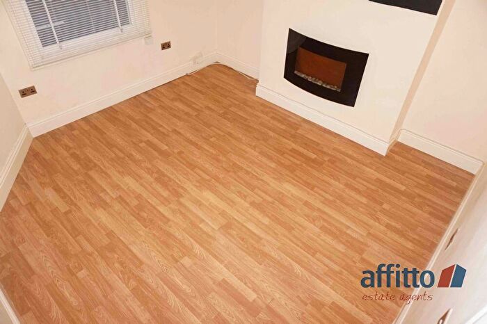 2 Bedroom Apartment To Rent In High Street, Biggleswade, SG18