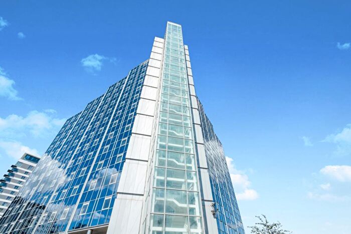 1 Bedroom Apartment To Rent In Churchill Way, Basingstoke, RG21