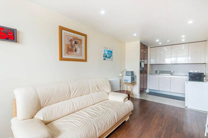 1 Bedroom Flat To Rent In High Road, Wembley, HA9
