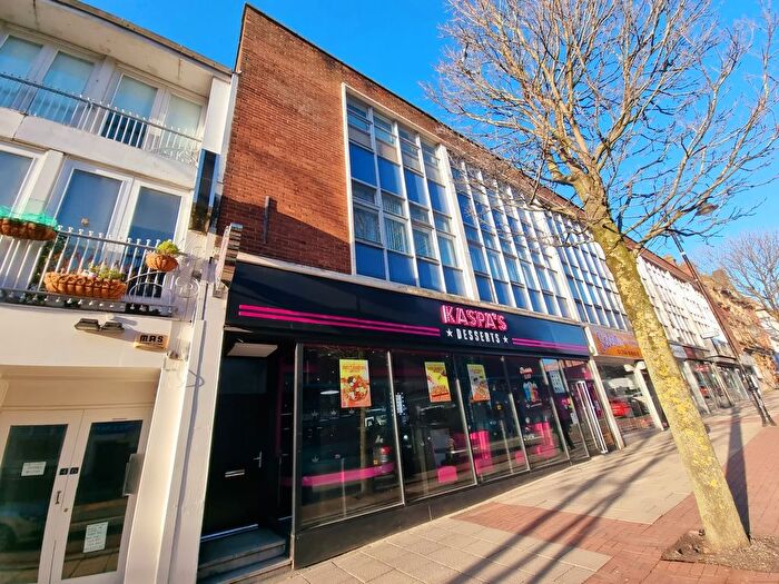 2 Bedroom Flat To Rent In Bridge Street, St. Helens, WA10