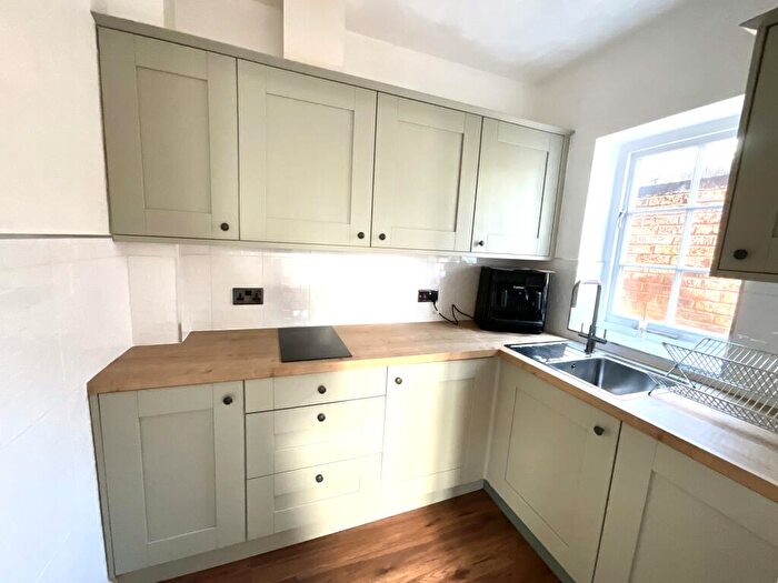 1 Bedroom End Of Terrace House For Sale In St. Marys Gate, Matlock, DE4