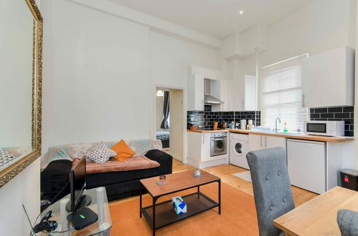 1 Bedroom Flat To Rent In Mozart Street, Maida Hill, London, W10