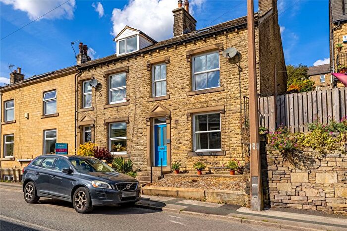 3 Bedroom End Of Terrace House For Sale In Woodhead Road, Holmbridge, Holmfirth, HD9