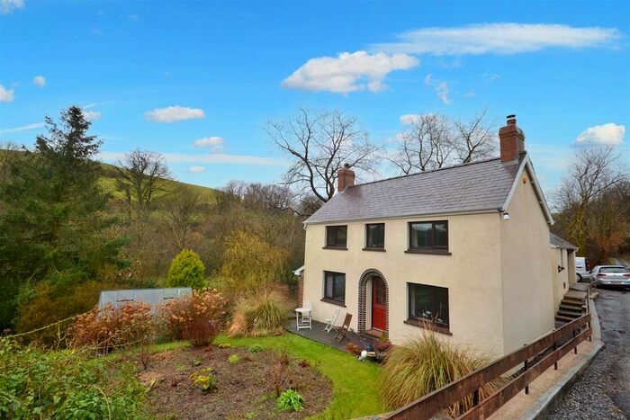 3 Bedroom Detached House For Sale In Penybont, Carmarthen, SA33