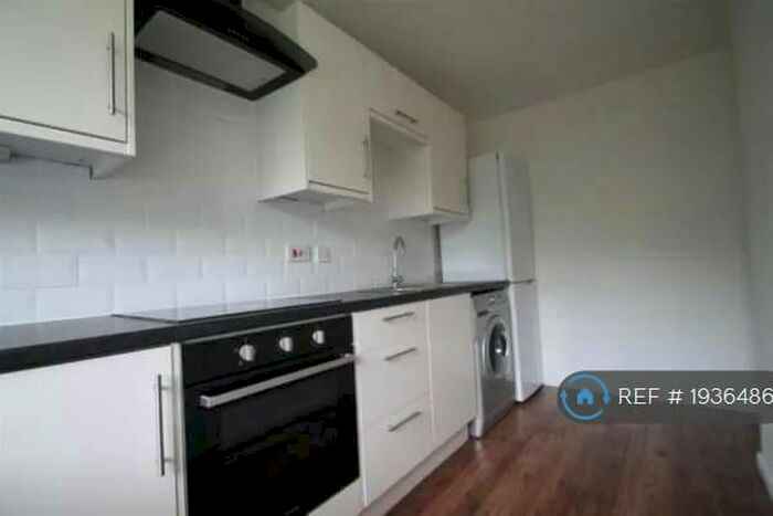 1 Bedroom Flat To Rent In Pagette Way, Grays, RM17