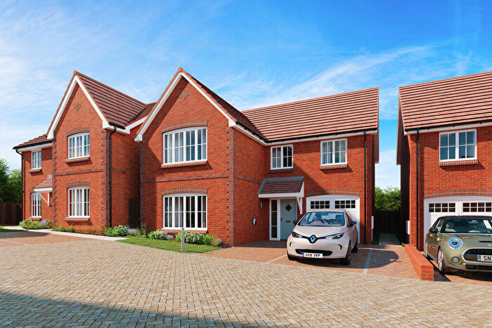 4 Bedroom Detached House For Sale In Northaw Road East, Cuffley, Hertfordshire, EN6