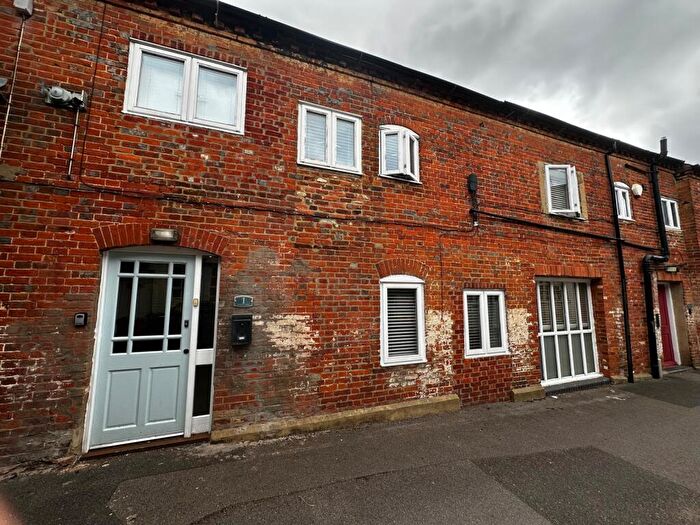 1 Bedroom Apartment To Rent In West Street, Fareham, GU9