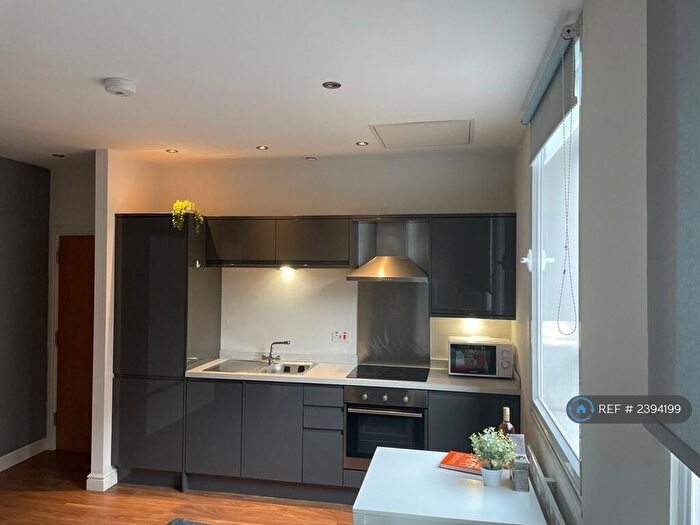 Studio To Rent In Hartshead House, Sheffield, S1