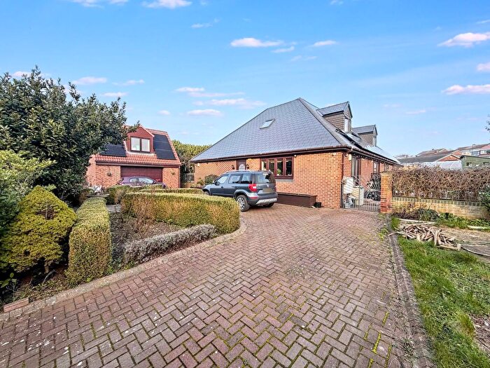 5 Bedroom Detached Bungalow For Sale In Whitefield Pit, Penshaw, Houghton Le Spring, DH4