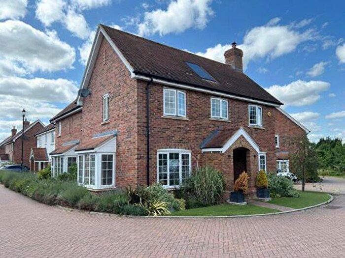 4 Bedroom Detached House For Sale In Williamson Way, Pitstone, LU7