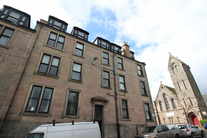 2 Bedroom Flat To Rent In Newton StreetGreenock, PA16