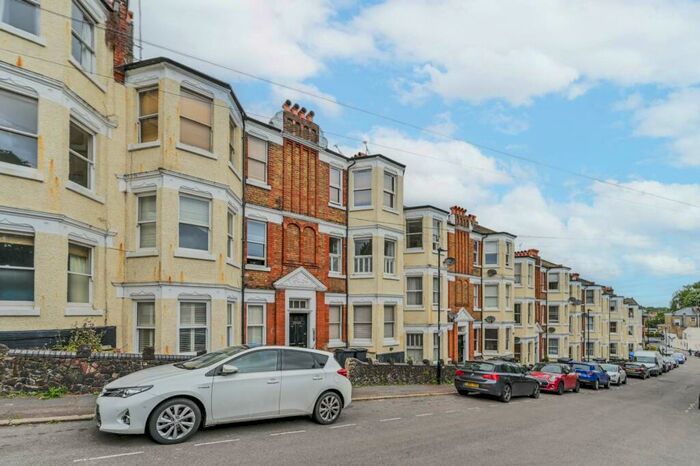 2 Bedroom Flat To Rent In Birkbeck Road, Crouch End, London, N8