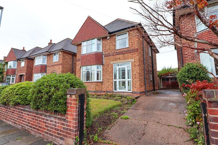 3 Bedroom Detached House For Sale In Bankfield Drive, Bramcote, NG9
