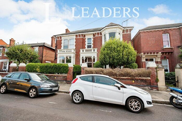 1 Bedroom Flat To Rent In Yarborough Road, Southsea, PO5