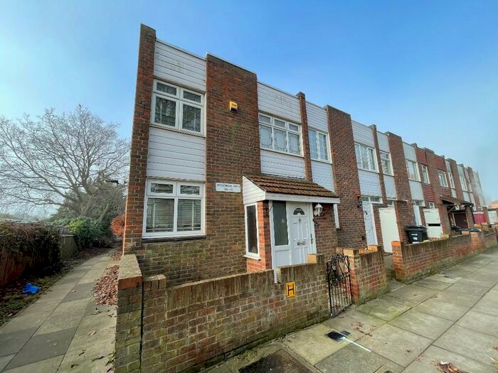 2 Bedroom End Of Terrace House To Rent In Woodman Path, Chigwell, Essex, IG6
