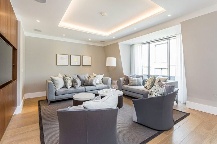 4 Bedroom Flat To Rent In St. James's Street, London, SW1A