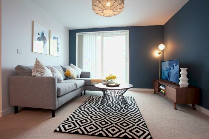 2 Bedroom Apartment To Rent In Alcock House, Salford, M3