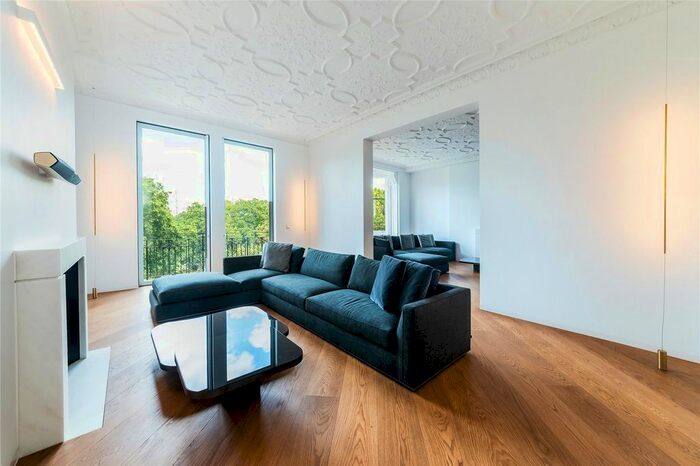 5 Bedroom Flat To Rent In Wellington Court, 116 Knightsbridge, London SW1X