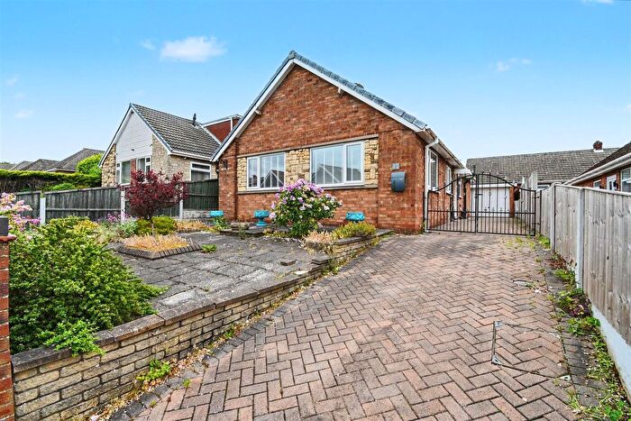 3 Bedroom Bungalow For Sale In Windsor Crescent, Scunthorpe, DN17