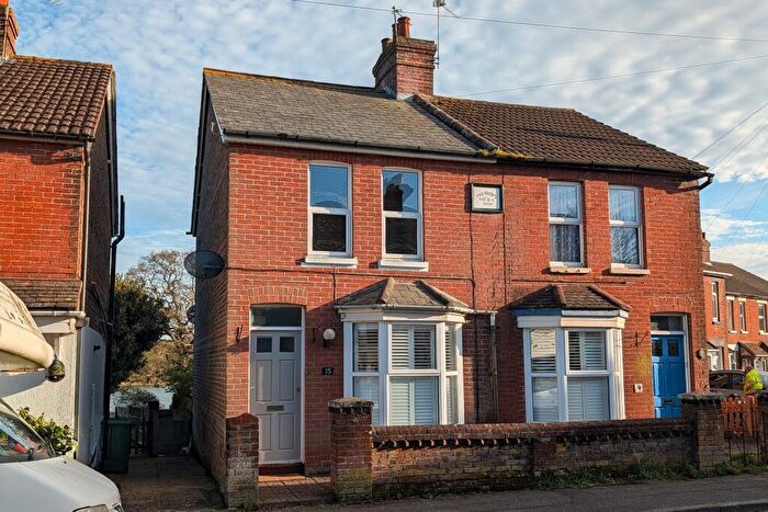 2 Bedroom Semi Detached House For Sale In Deanes Park Road, Fareham, PO16