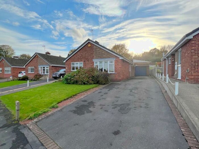 2 Bedroom Detached Bungalow To Rent In Ferrers Way, Ripley, DE5