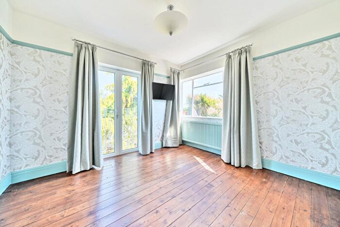 4 Bedroom Detached House For Sale In Central Wells, BA5