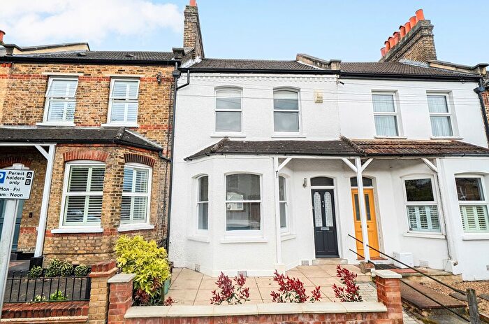 2 Bedroom Terraced House For Sale In Plaistow Grove, Bromley, BR1