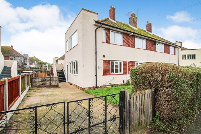 2 Bedroom Flat For Sale In St. Johns Avenue, Ramsgate, CT12