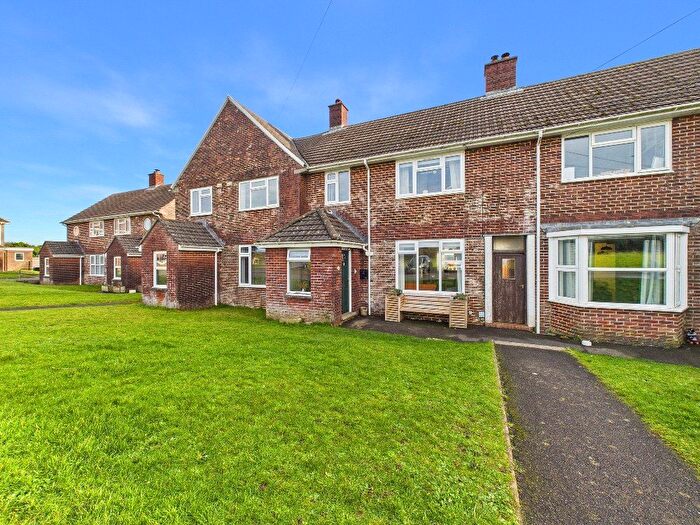 3 Bedroom Terraced House For Sale In Cleave Crescent, Woodford, Bude, EX23