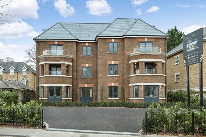 2 Bedroom Flat To Rent In Epsom Road, Guildford, GU1