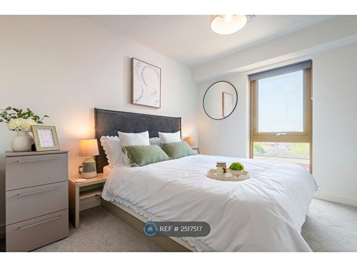2 Bedroom Flat To Rent In Domain, Reading, RG1