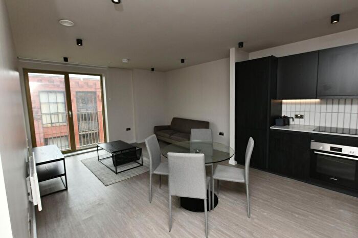 2 Bedroom Apartment To Rent In Castlefield, Manchester, M15
