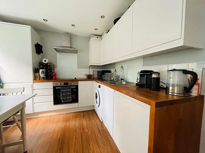 1 Bedroom Apartment To Rent In Regent Court, Welwyn Garden City, AL7