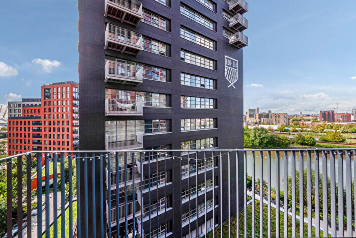 1 Bedroom Flat For Sale In Meade House, Canary Wharf, E14