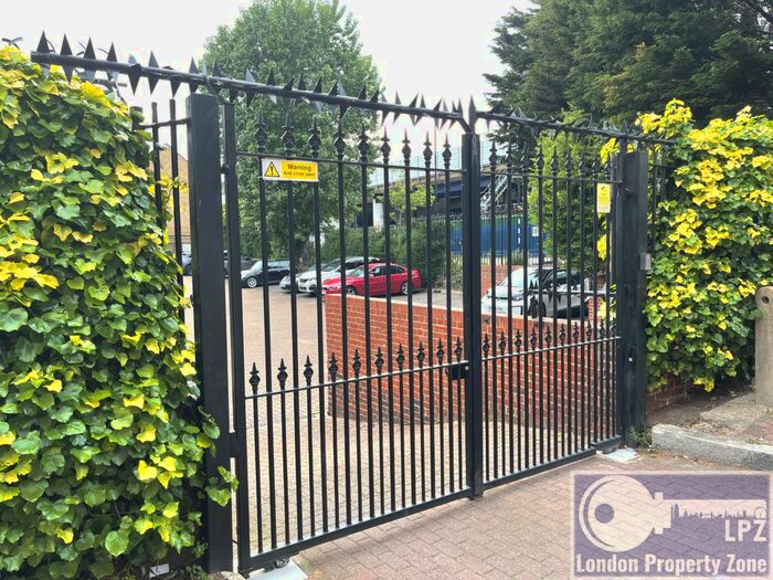 2 Bedroom Flat To Rent In Fletcher Street, Tower Hill, E1