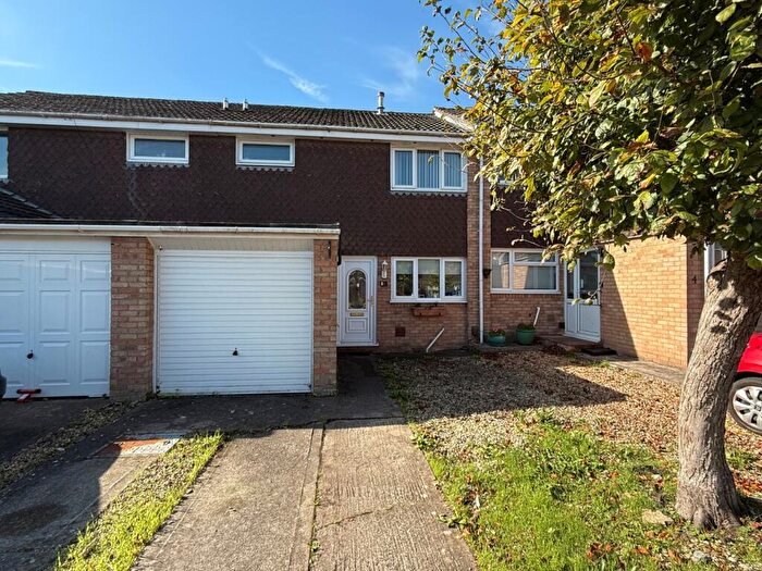 3 Bedroom Terraced House For Sale In Winchcombe Close, Nailsea, North Somerset, BS48