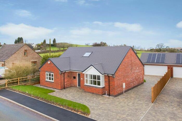 4 Bedroom Detached Bungalow To Rent In Woodhouse Lane, Biddulph Moor, ST8