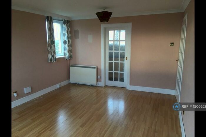 2 Bedroom Flat To Rent In Trinidad Way, East Kilbride, Glasgow, G75