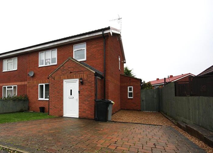 3 Bedroom House To Rent In Brittain Drive, Grantham, NG31